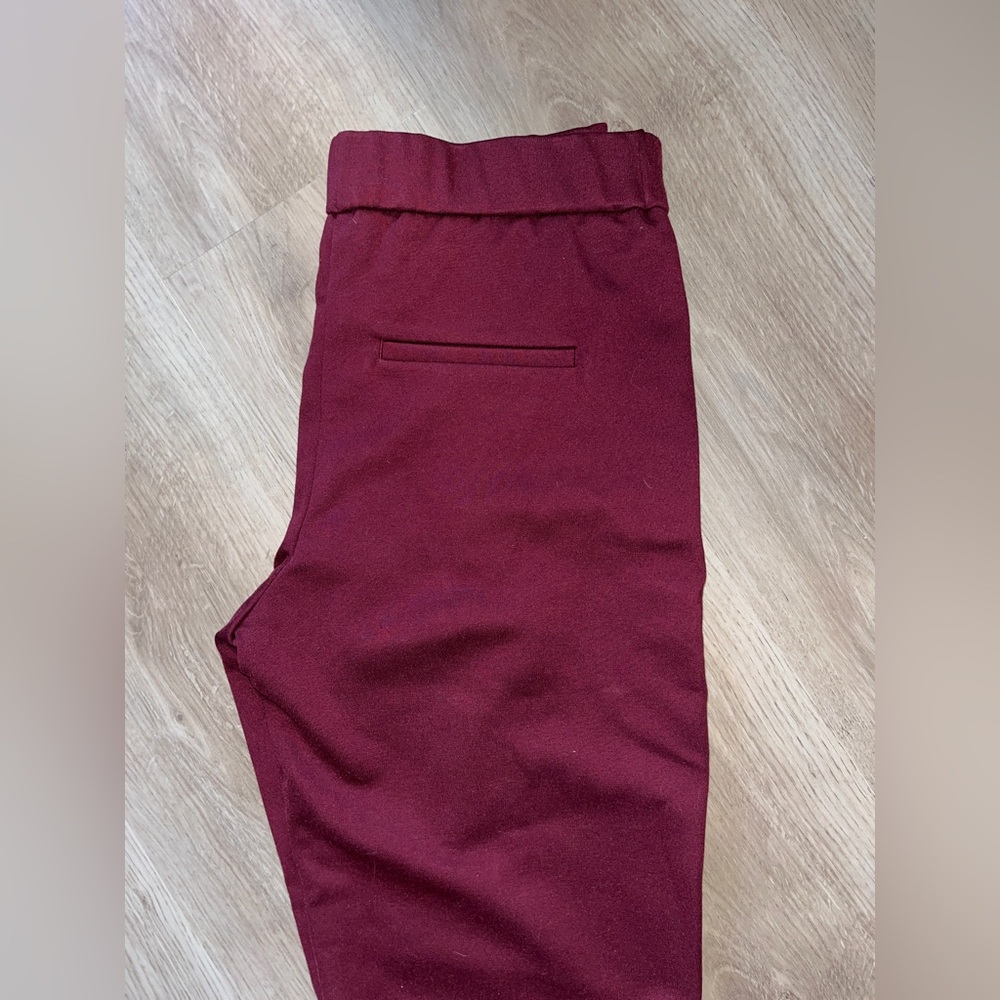 NWOT Pleated Burgundy Slacks with Pockets